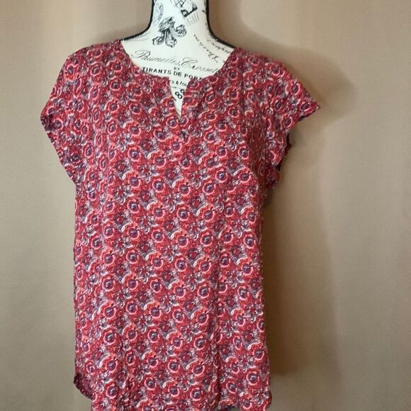 Pit to pit 21 length is 26 in the front and 27 1/2 in the. 9/1 - Picture 1 of 7